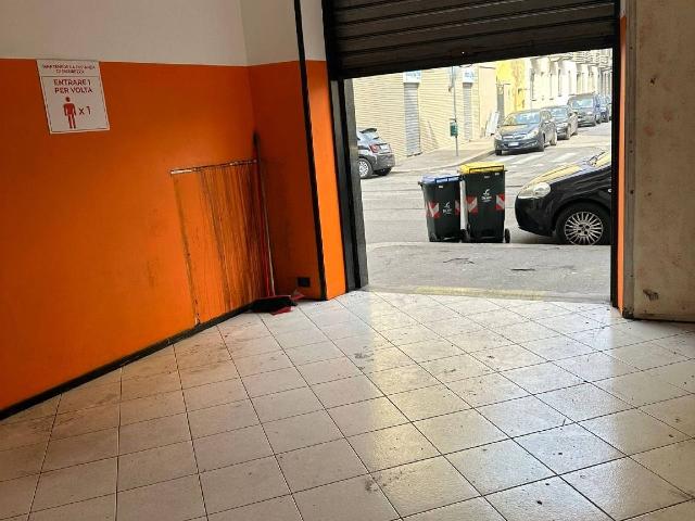 Geschäft in Via Monginevro 51, Torino - Foto 1