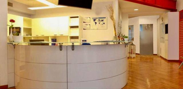 Shared office in {3}, Via Vittorio Alfieri - Photo 1