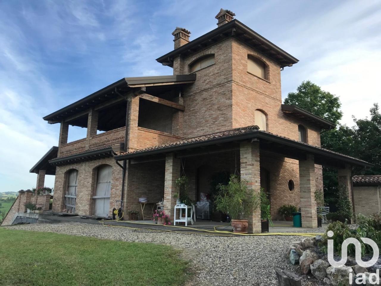 Villa in vendita a Vernasca