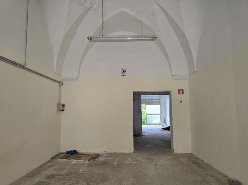 Laboratorio in Via Lequile 30, San Cesario Di Lecce, {3} - Foto 2