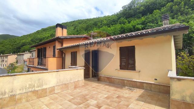 Detached house in Voc. Bagnara 29, Nocera Umbra - Photo 1