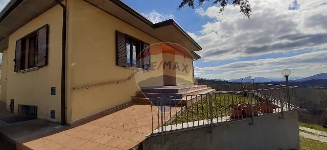 Villa in Frazione Morano Osteria, Strada Provinciale 270 105, Gualdo Tadino - Foto 1