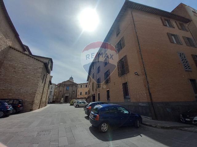 4-room flat in Via Garibaldi 87, Foligno - Photo 1