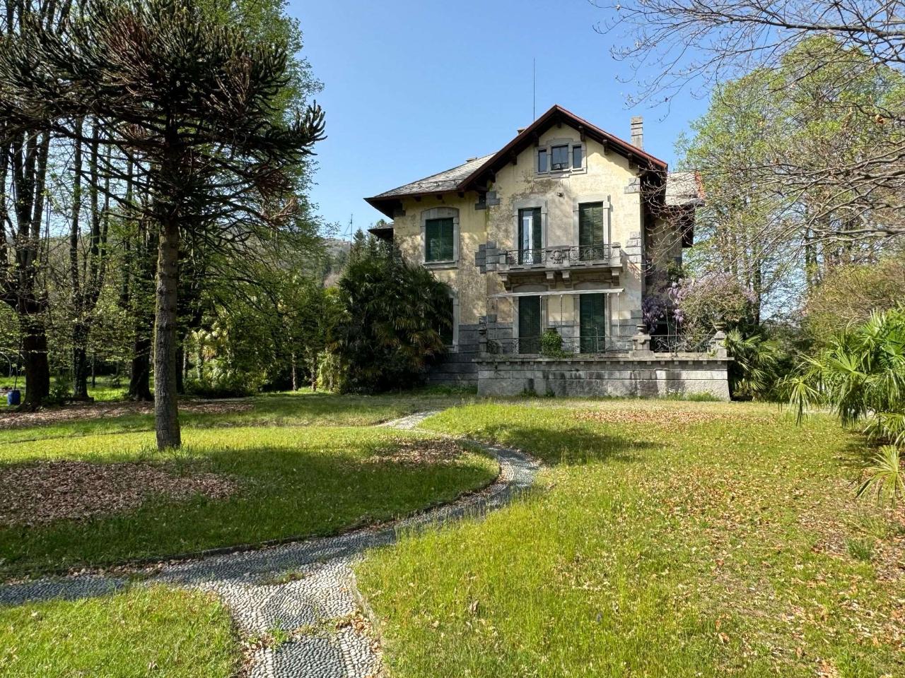 Villa unifamiliare in vendita a Marchirolo