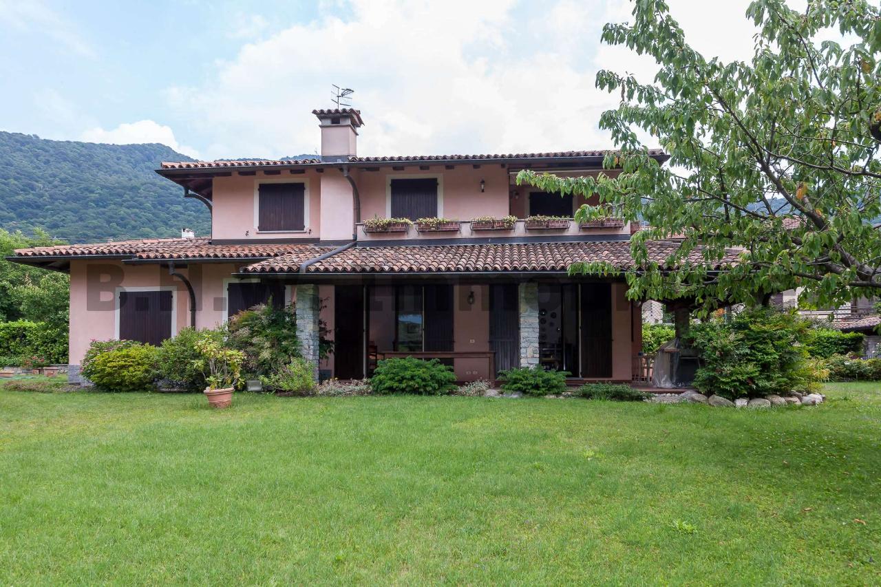 Villa unifamiliare in vendita a Orino