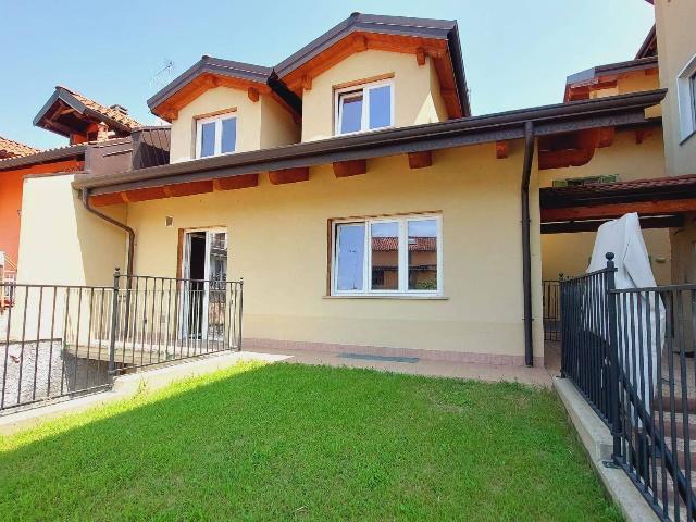 Detached house in Strada Foratella 25/9, Gassino Torinese - Photo 1