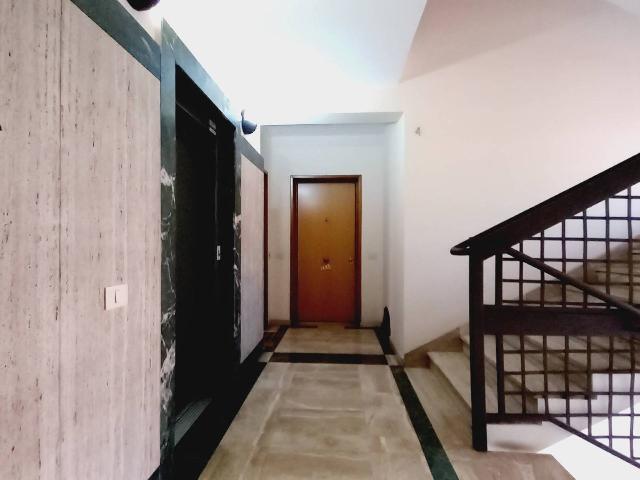 2-room flat in Via Oslavia, Latina - Photo 1