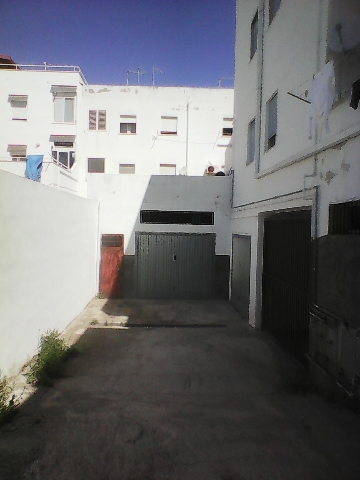 Garage - Parking slot in Via Giovanni Spadolini, Vieste - Photo 1