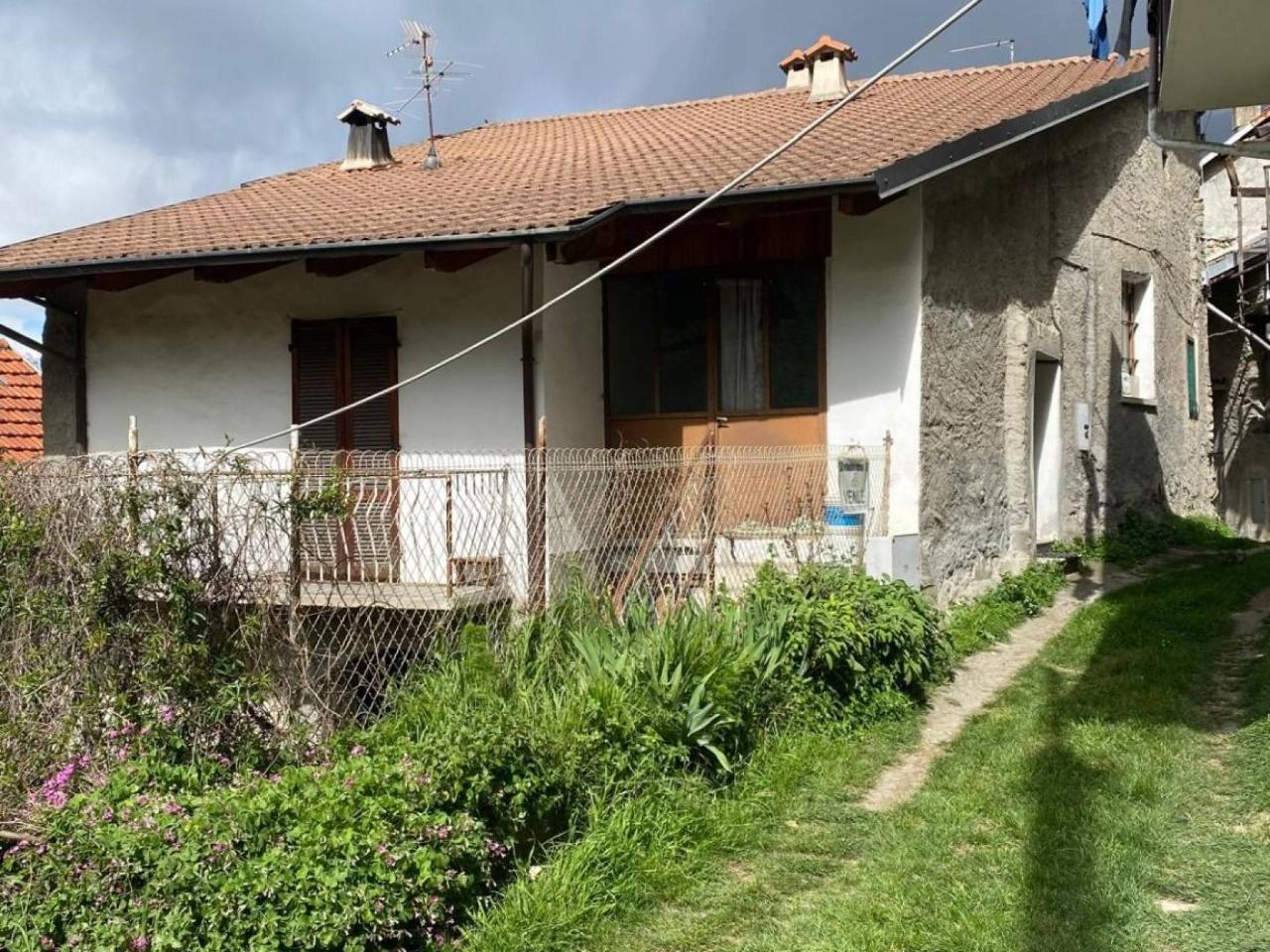 Casa indipendente in vendita a San Didero