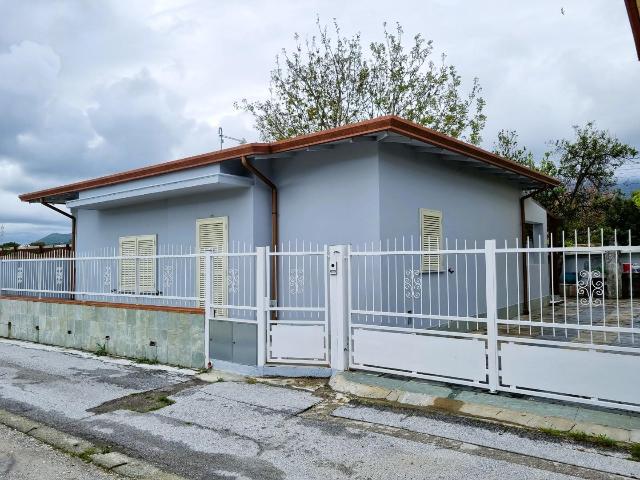 Villa, Massa - Foto 1