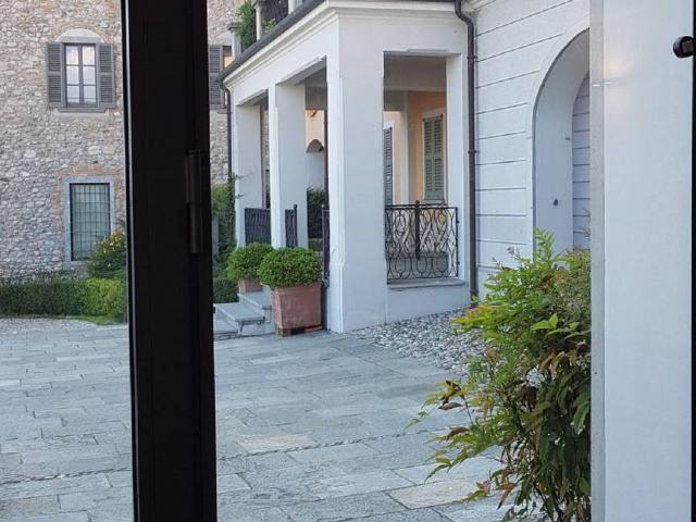 Villa in Via Tassera, Erba - Foto 1