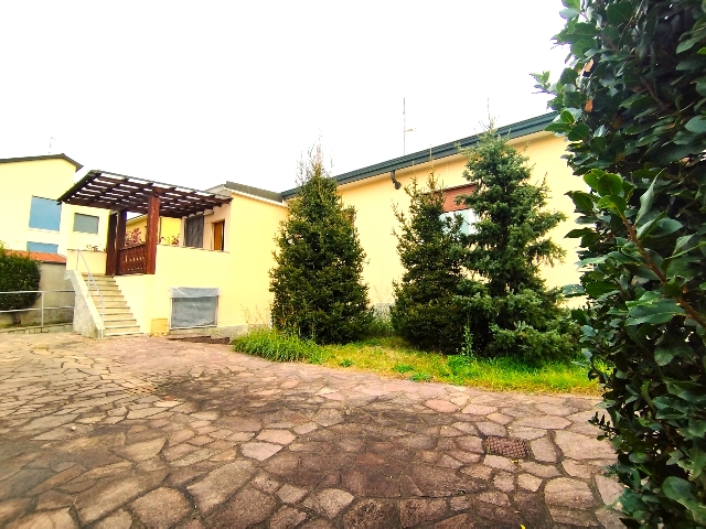 Villa in Via Fiume, Bareggio - Foto 1