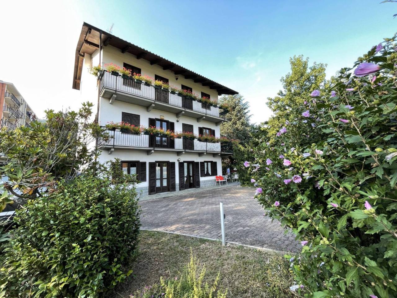 Villa in vendita a Rocca Canavese
