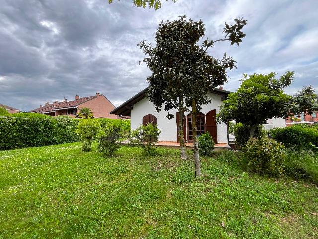 Villa in Strada Roaschia 61, Chieri - Foto 1