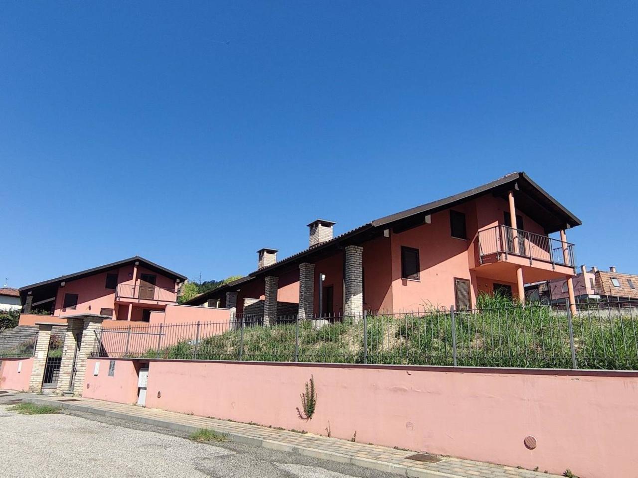 Villa in vendita a Mombaruzzo
