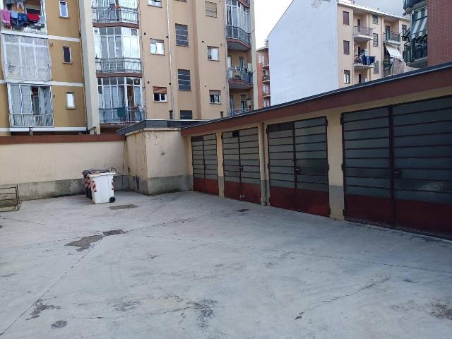 Garage or car box in {3}, Via Marco Minghetti 18 - Photo 1