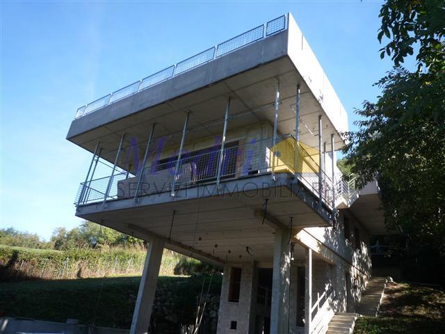 Villa in vendita a Roncofreddo