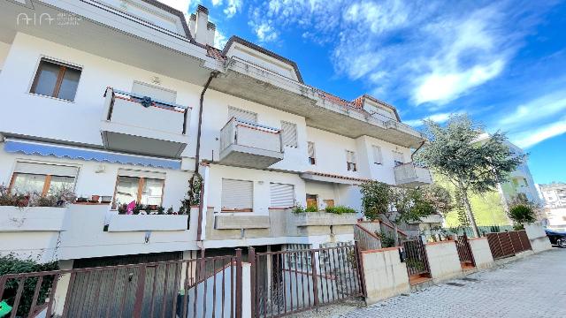 Terraced house in Via del Vignola 29, San Benedetto del Tronto - Photo 1