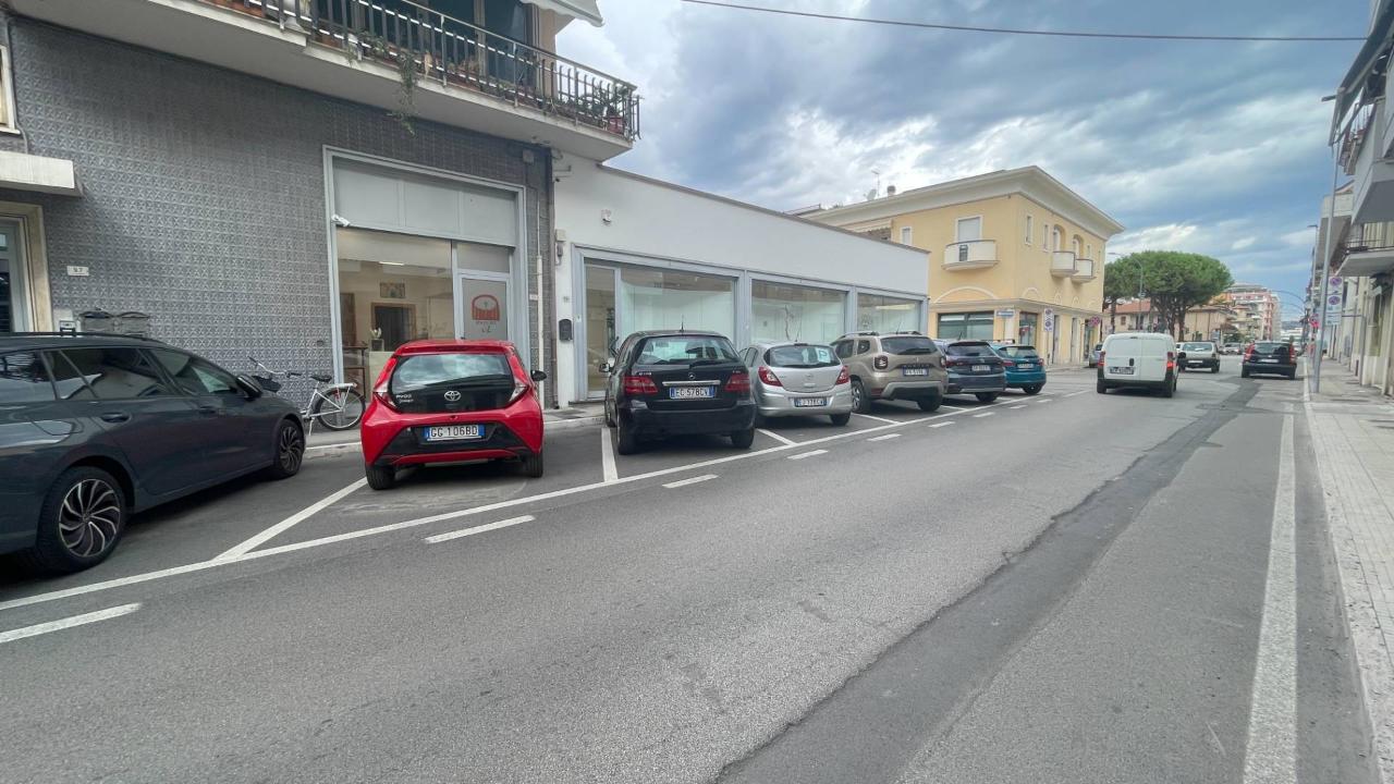 Negozio in Via Marsala 99, San Benedetto Del Tronto, {3} - Foto 2