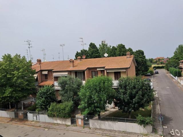 Terraced house in Via Zeno Pezzoli, Malalbergo - Photo 1