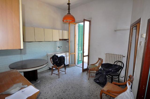 3-room flat in Via Dante Alighieri, Terranuova Bracciolini - Photo 1