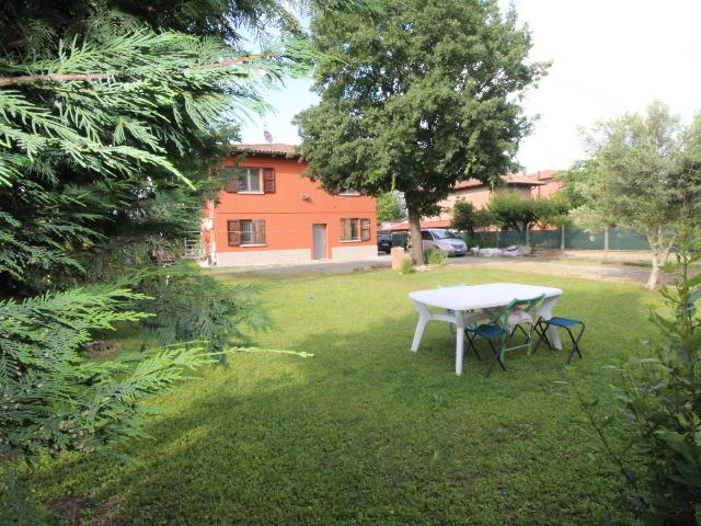 Terraced house in {3}, - Photo 1