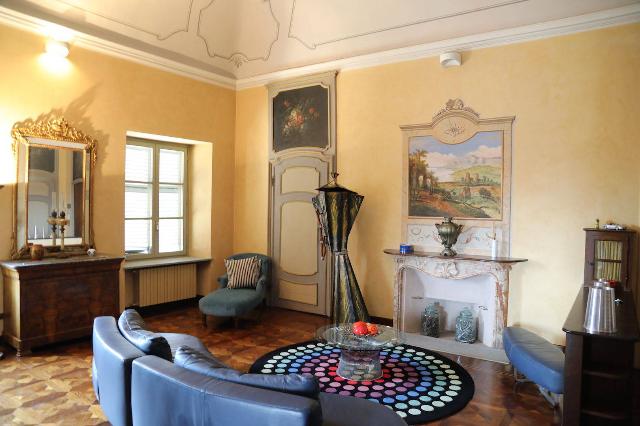 Appartamento in Via Palazzo di Città 12, Chieri - Foto 1