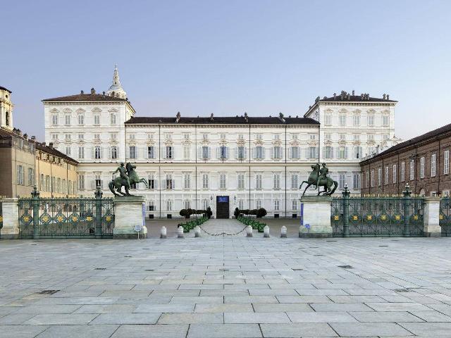 Autoparkplatz in {3}, Piazza Palazzo di Città 9bis - Foto 1