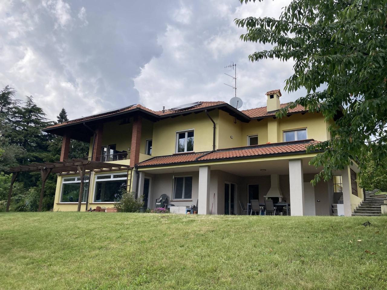 Villa in vendita a Vigliano Biellese