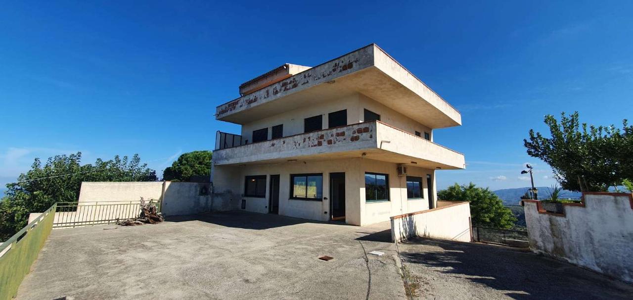 Villa unifamiliare in vendita a Spadafora