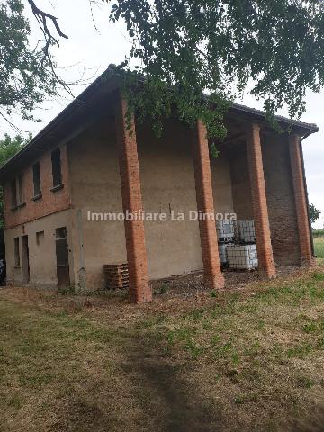 Country house or cottage, Imola - Photo 1