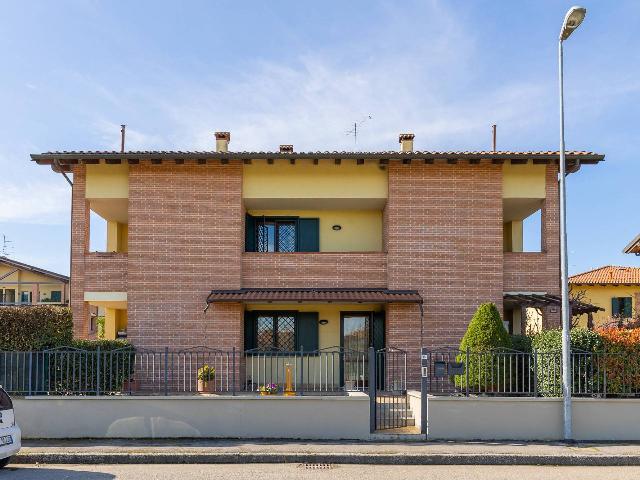 Terraced house in {3}, - Photo 1