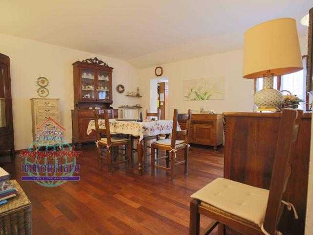 main gallery real estate image