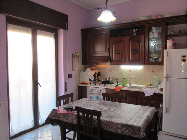 Wohnung in Via Pesaro, Mondragone - Foto 1