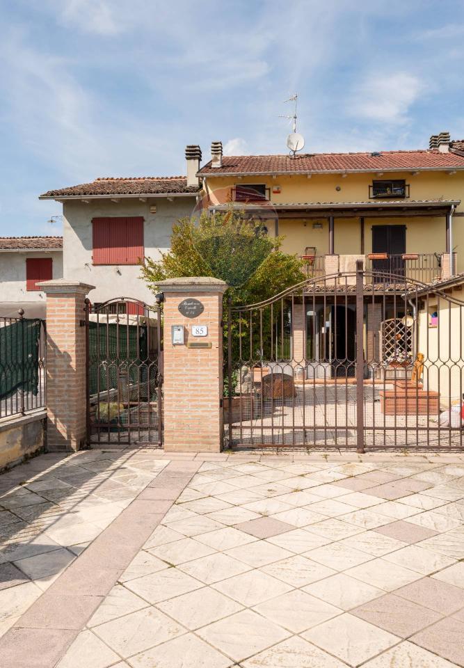 Villa a schiera in vendita a Polesine Zibello