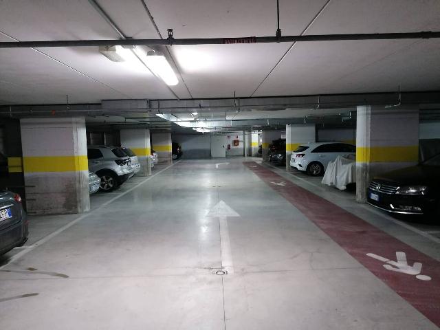 Car parking slot in Via Giovanna Zaccherini Alvisi 12, Bologna - Photo 1