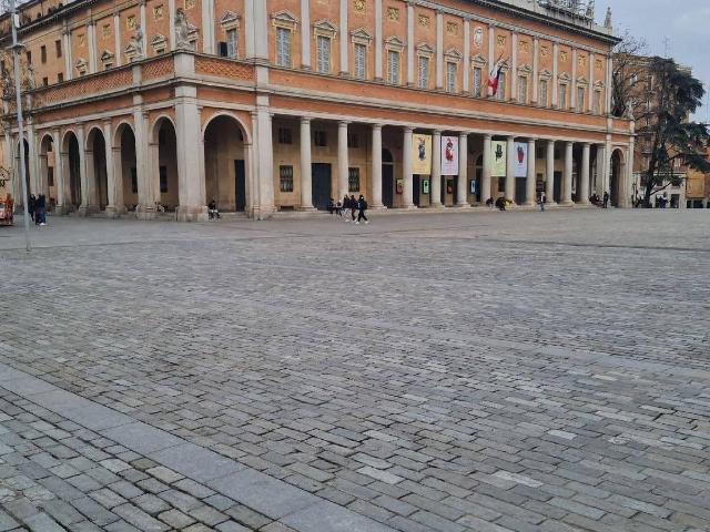 Geschäft in {3}, Piazza della Vittoria - Foto 1