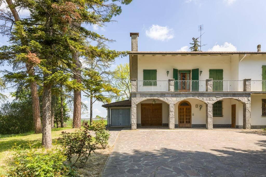 Villa in vendita a Budrio