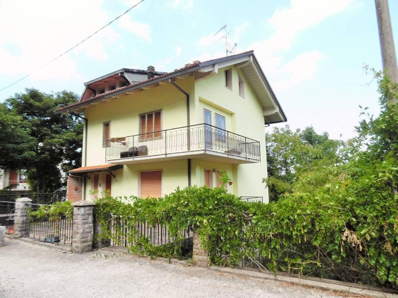 Appartamento in vendita a Lizzano In Belvedere