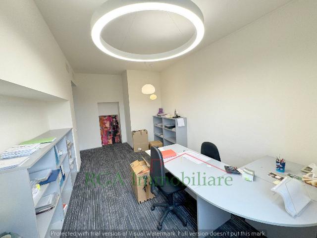 Shared office in Piazzale della Repubblica, Bergamo - Photo 1