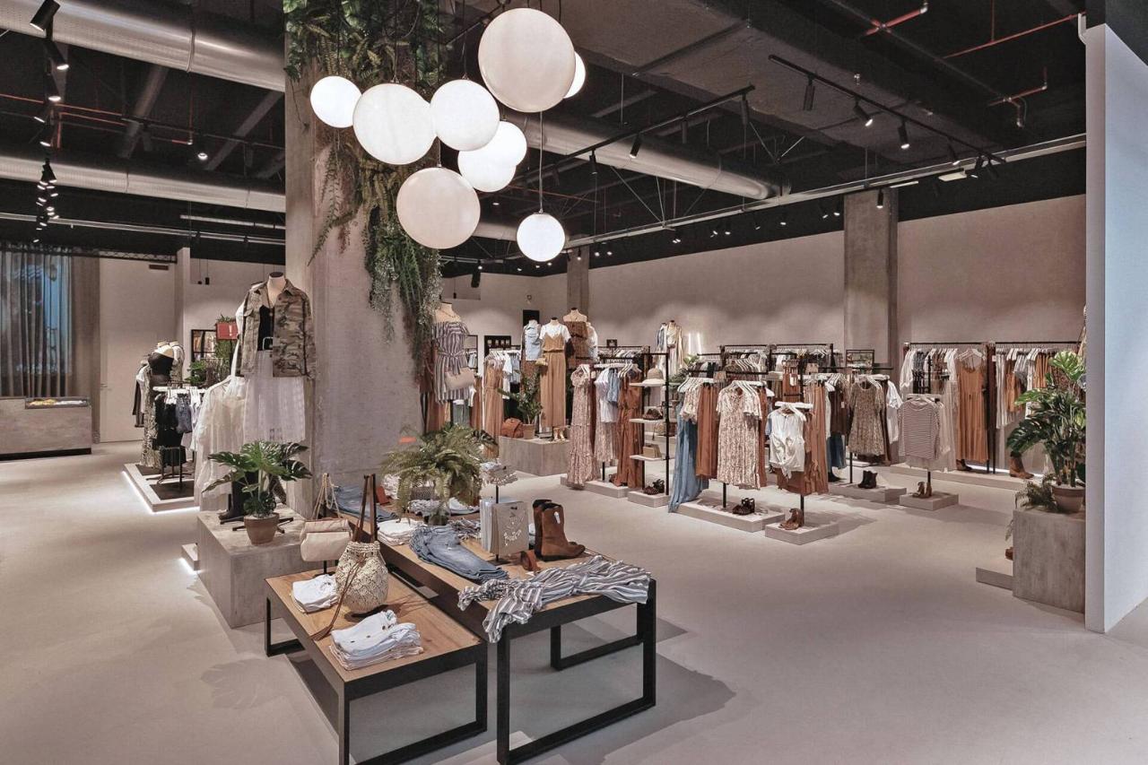 Locale commerciale in Viale Roma, Bergamo, {3} - Foto 1