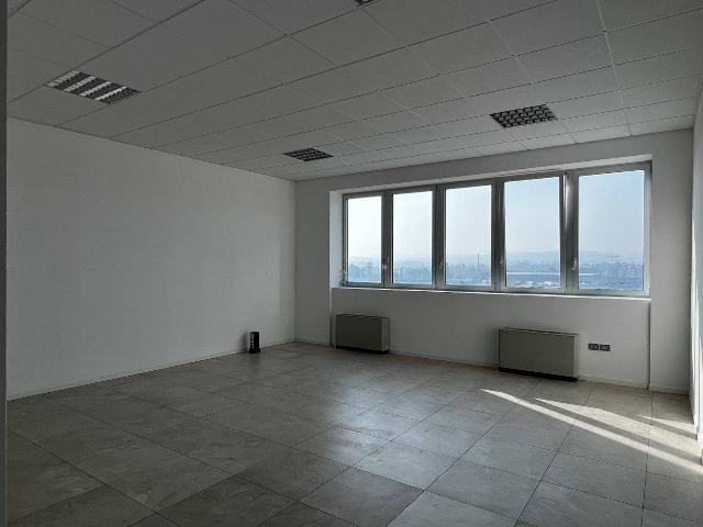 Shared office in {3}, Via Filippo Turati - Photo 1