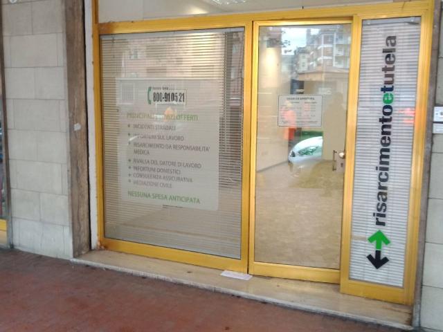 Negozio in Viale della Repubblica 35, Bologna - Foto 1