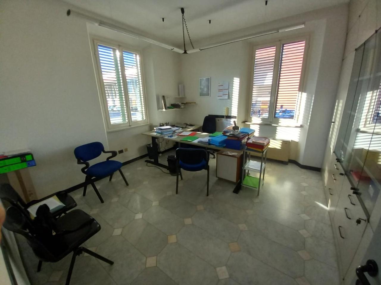 Ufficio in , Lucca, {3} - Foto 1