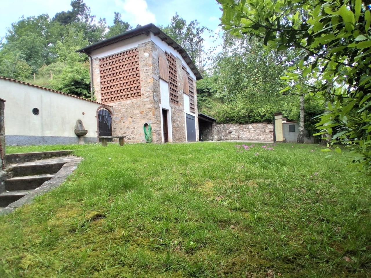 casa indipendente in vendita a Capannori