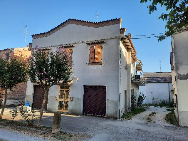 Casa indipendente in P.Zza della Chiesa 15, Argenta - Foto 1