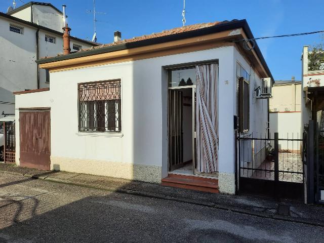 Detached house in {3}, Via Aeroporto - Photo 1