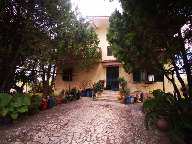 Villa in Via delle Tortore 24, Aprilia - Foto 1