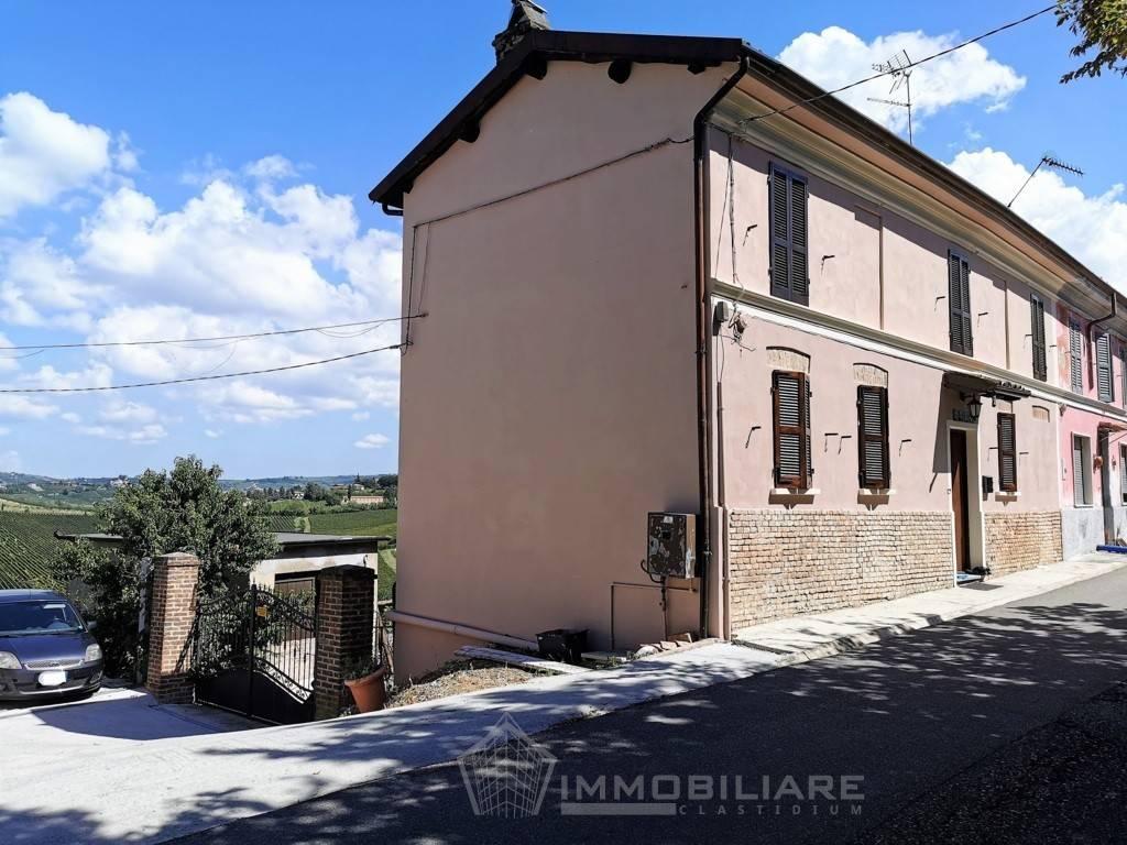Casa indipendente in vendita a Corvino San Quirico