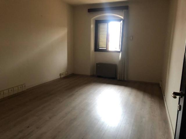 Apartament in {3}, - Photo 1